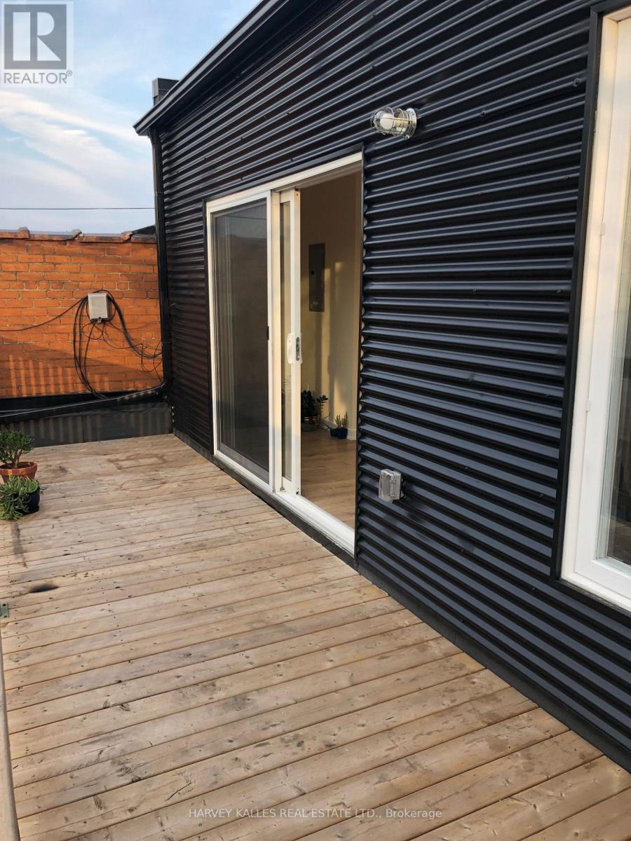 4 - 1216 St Clair Avenue W, Toronto, Ontario  M6E 1B4 - Photo 4 - W12565788