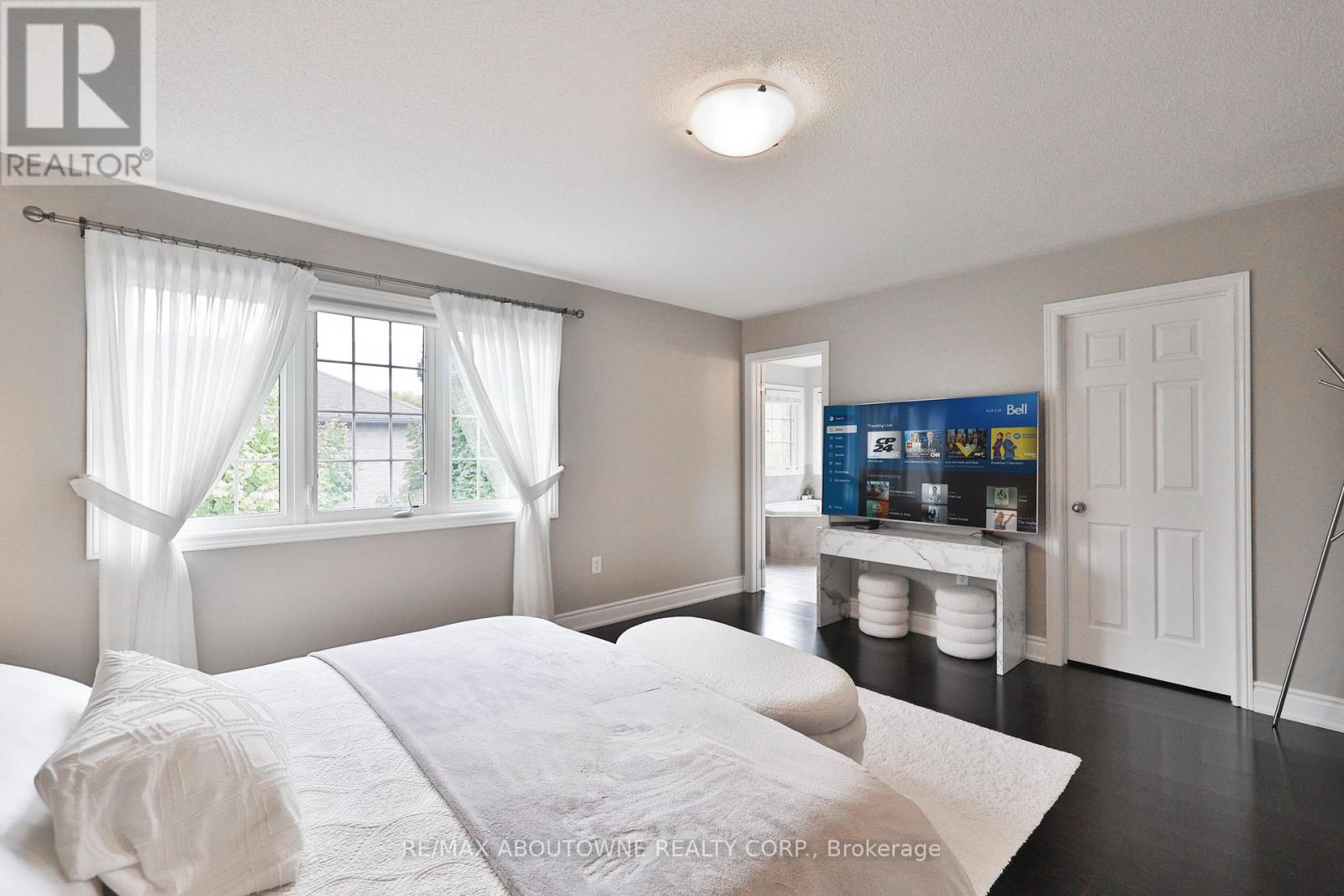 3262 Skipton Lane, Oakville, Ontario  L6M 0K2 - Photo 29 - W12565790