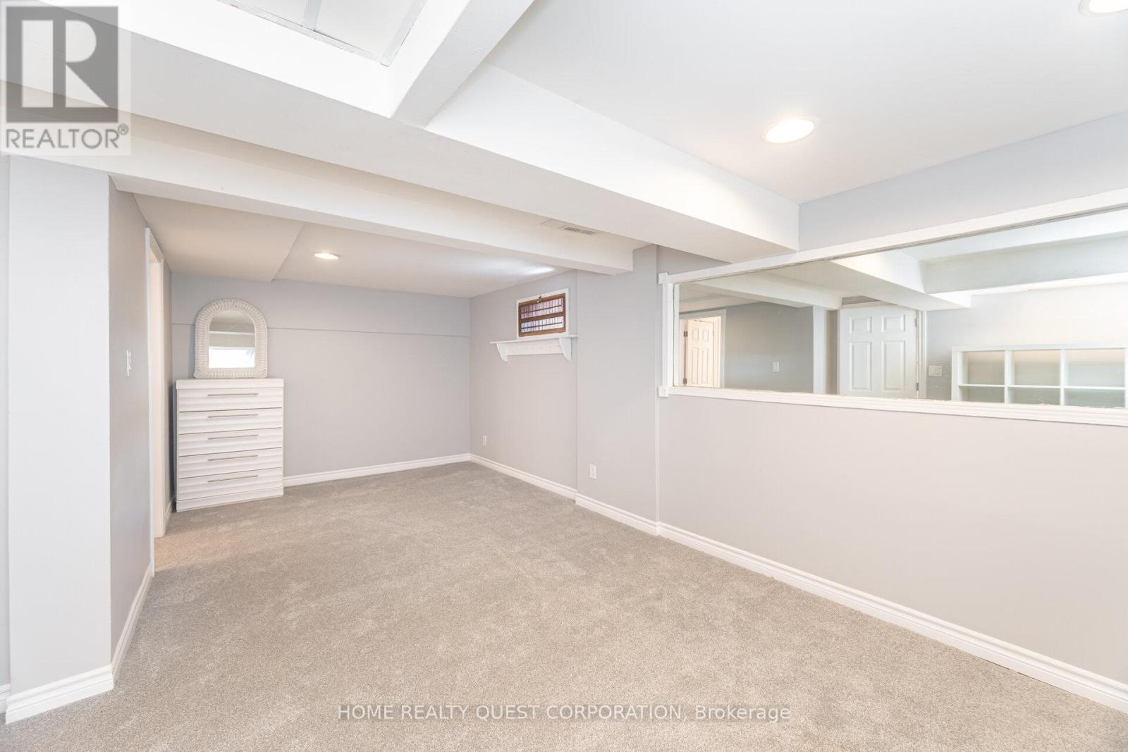 2715 Hollington Crescent, Mississauga, Ontario  L5K 1E8 - Photo 26 - W12565794