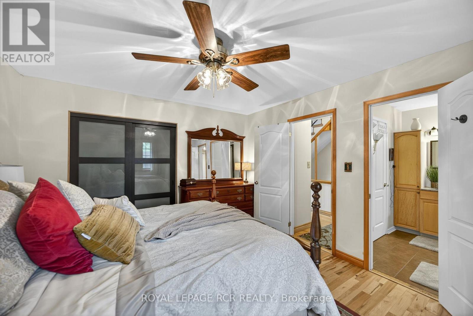 88 Walker Road W, Caledon, Ontario  L7C 0G8 - Photo 14 - W12565800