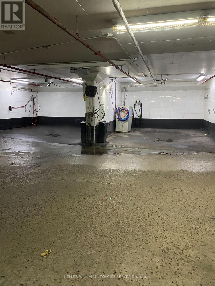 2301 - 45 Kingsbridge Garden Circle, Mississauga, Ontario  L5R 3K4 - Photo 18 - W12565810