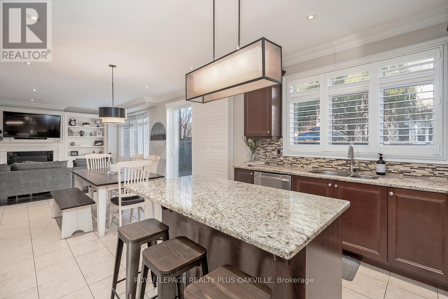 3339 Skipton Lane, Oakville, Ontario  L6M 0K3 - Photo 14 - W12565814