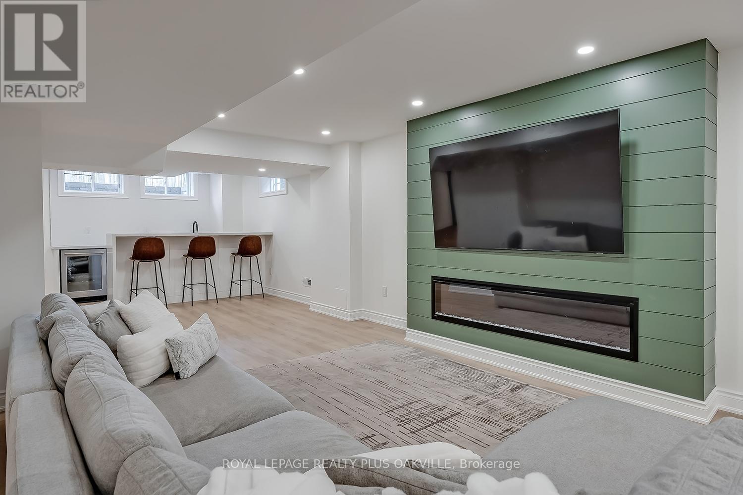 3339 Skipton Lane, Oakville, Ontario  L6M 0K3 - Photo 35 - W12565814