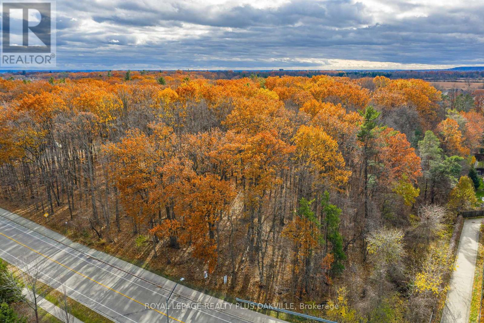 3339 Skipton Lane, Oakville, Ontario  L6M 0K3 - Photo 47 - W12565814