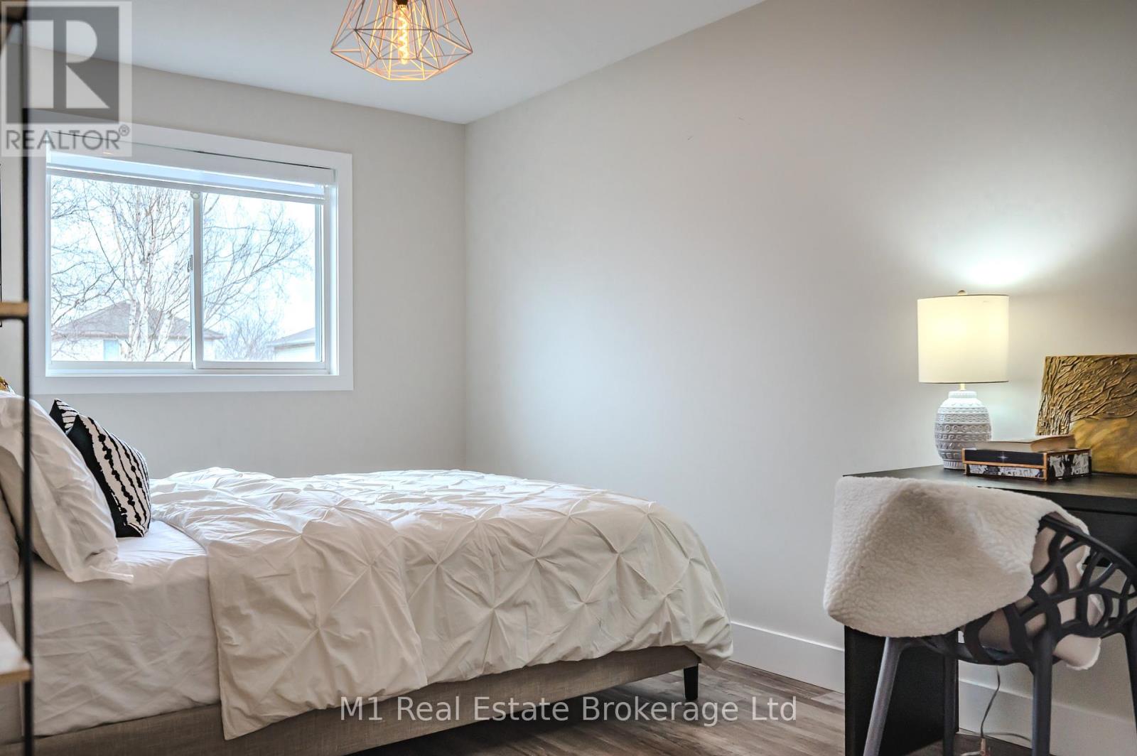 155 Stephanie Drive, Guelph, Ontario  N1K 1X7 - Photo 16 - X12565892