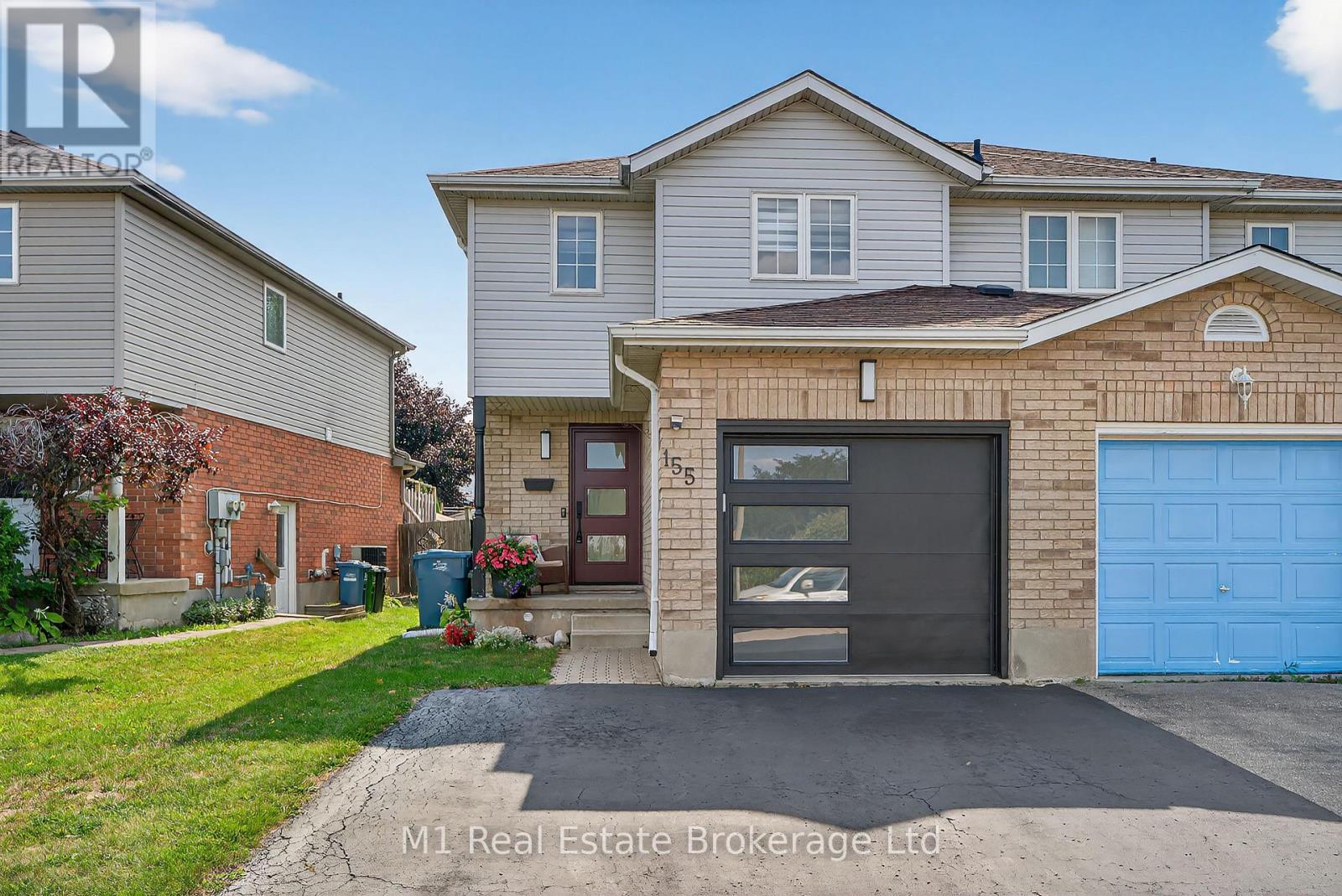 155 Stephanie Drive, Guelph, Ontario  N1K 1X7 - Photo 3 - X12565892