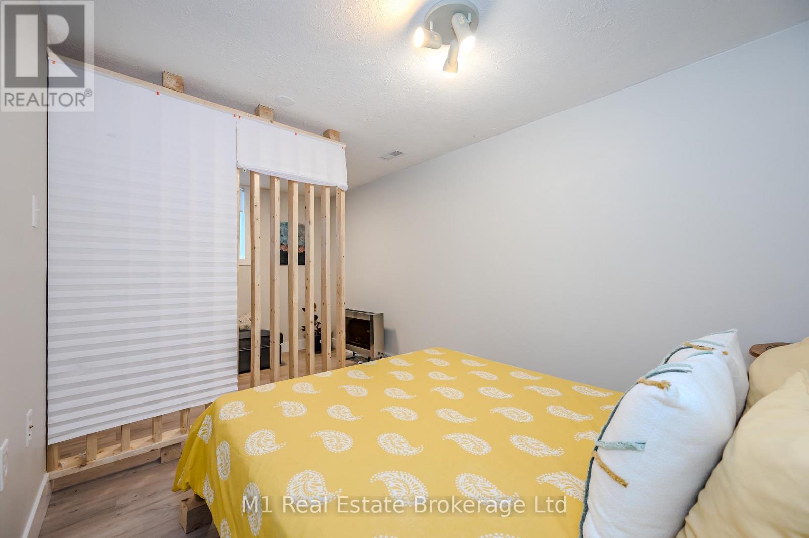 155 Stephanie Drive, Guelph, Ontario  N1K 1X7 - Photo 35 - X12565892