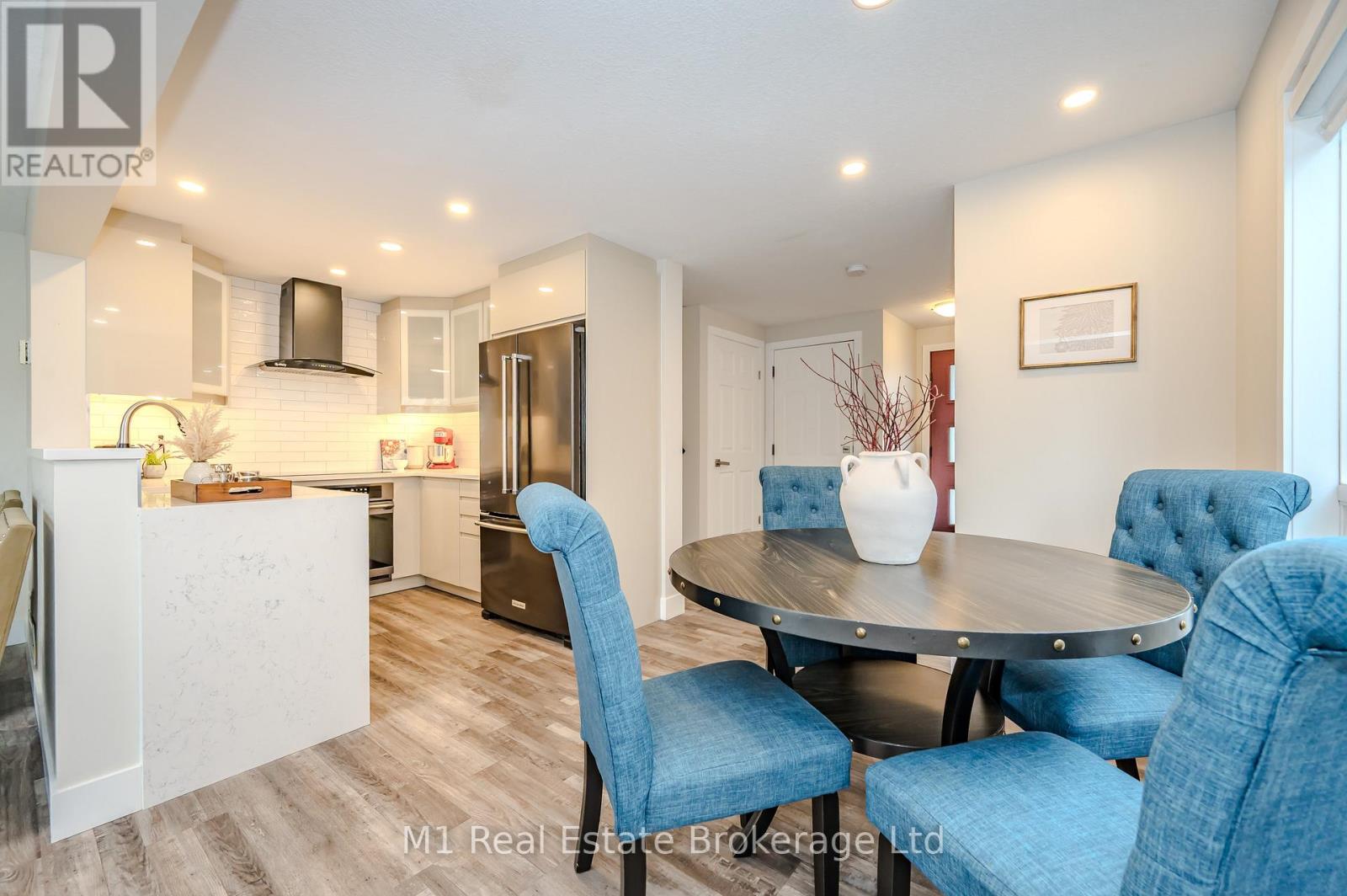 155 Stephanie Drive, Guelph, Ontario  N1K 1X7 - Photo 6 - X12565892