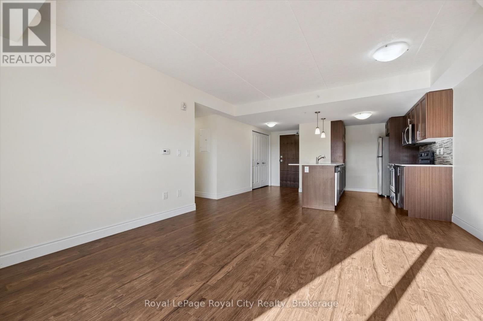 301 - 17 Kay Crescent, Guelph (Pineridge/westminster Woods), Ontario  N1L 1H1 - Photo 11 - X12565946