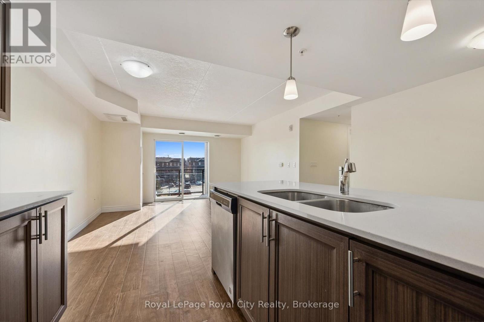 301 - 17 Kay Crescent, Guelph (Pineridge/westminster Woods), Ontario  N1L 1H1 - Photo 17 - X12565946