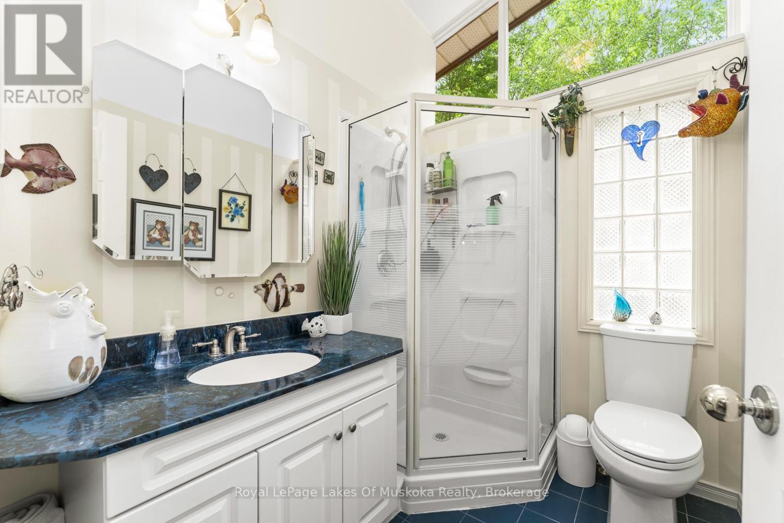 168 Lakeshore Road, Burk's Falls, Ontario  P0A 1C0 - Photo 16 - X12565950