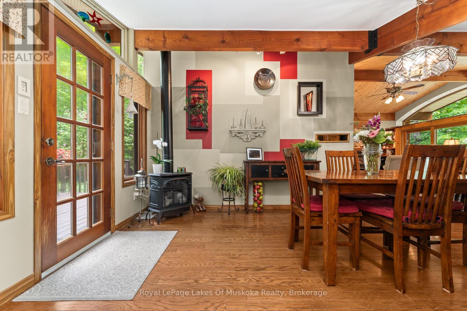 168 Lakeshore Road, Burk's Falls, Ontario  P0A 1C0 - Photo 6 - X12565950