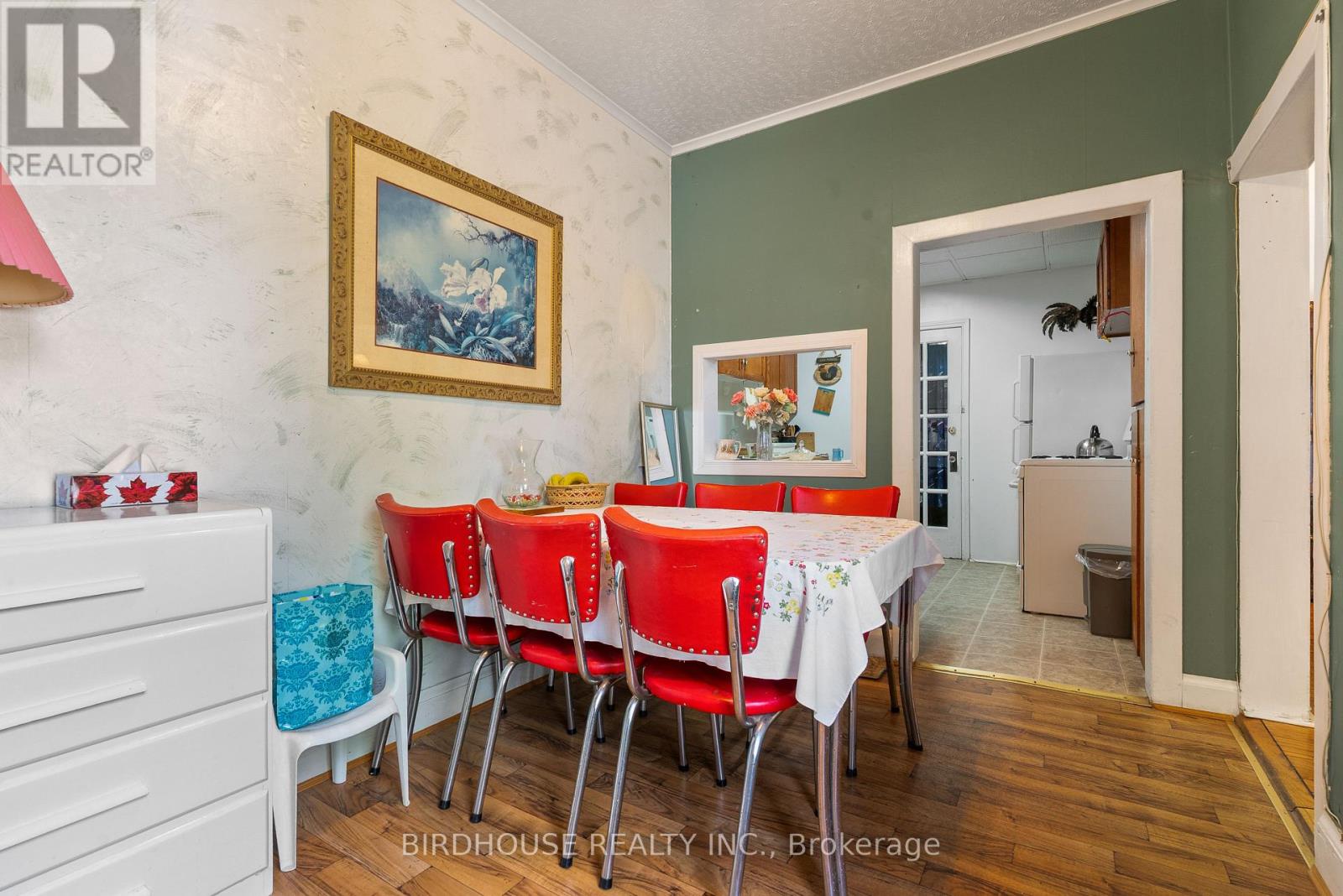 70 Ridout Street, Kawartha Lakes, Ontario  K9V 2B8 - Photo 12 - X12565910