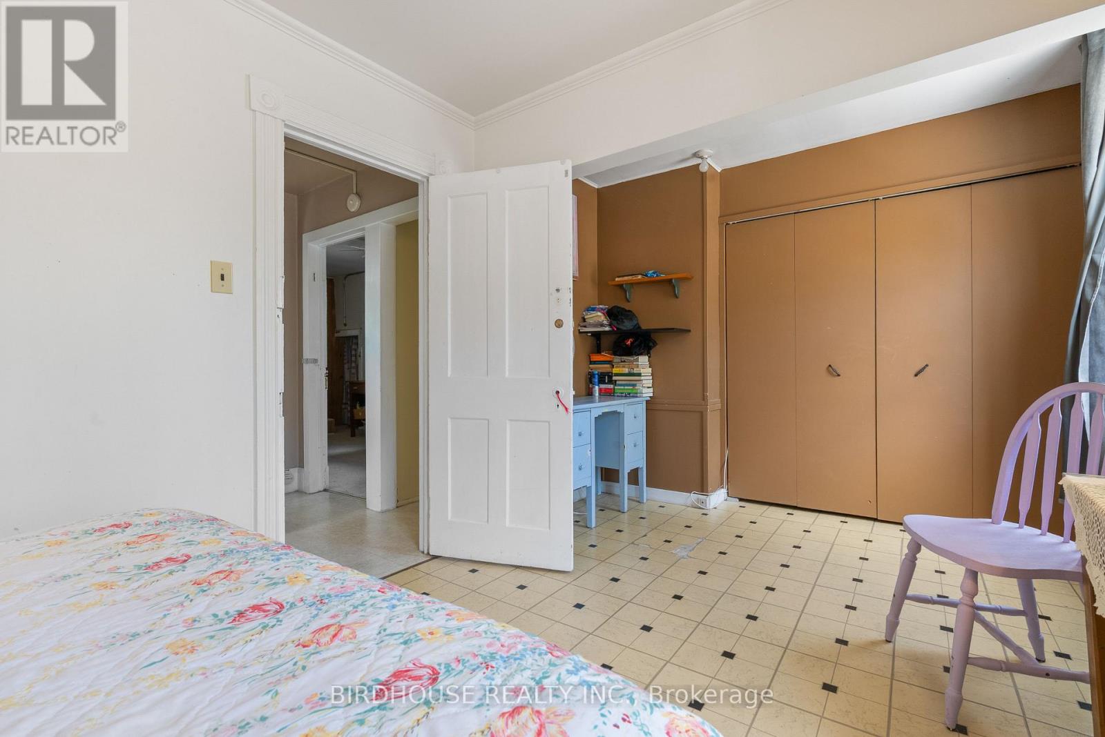 70 Ridout Street, Kawartha Lakes, Ontario  K9V 2B8 - Photo 16 - X12565910