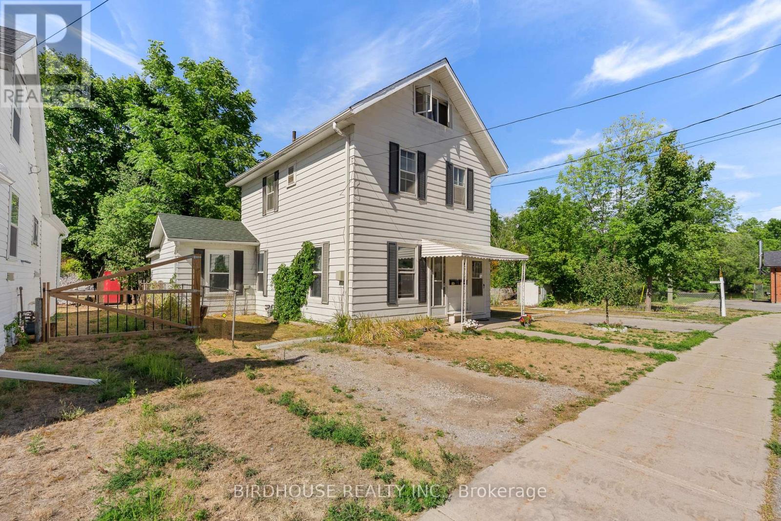 70 Ridout Street, Kawartha Lakes, Ontario  K9V 2B8 - Photo 3 - X12565910