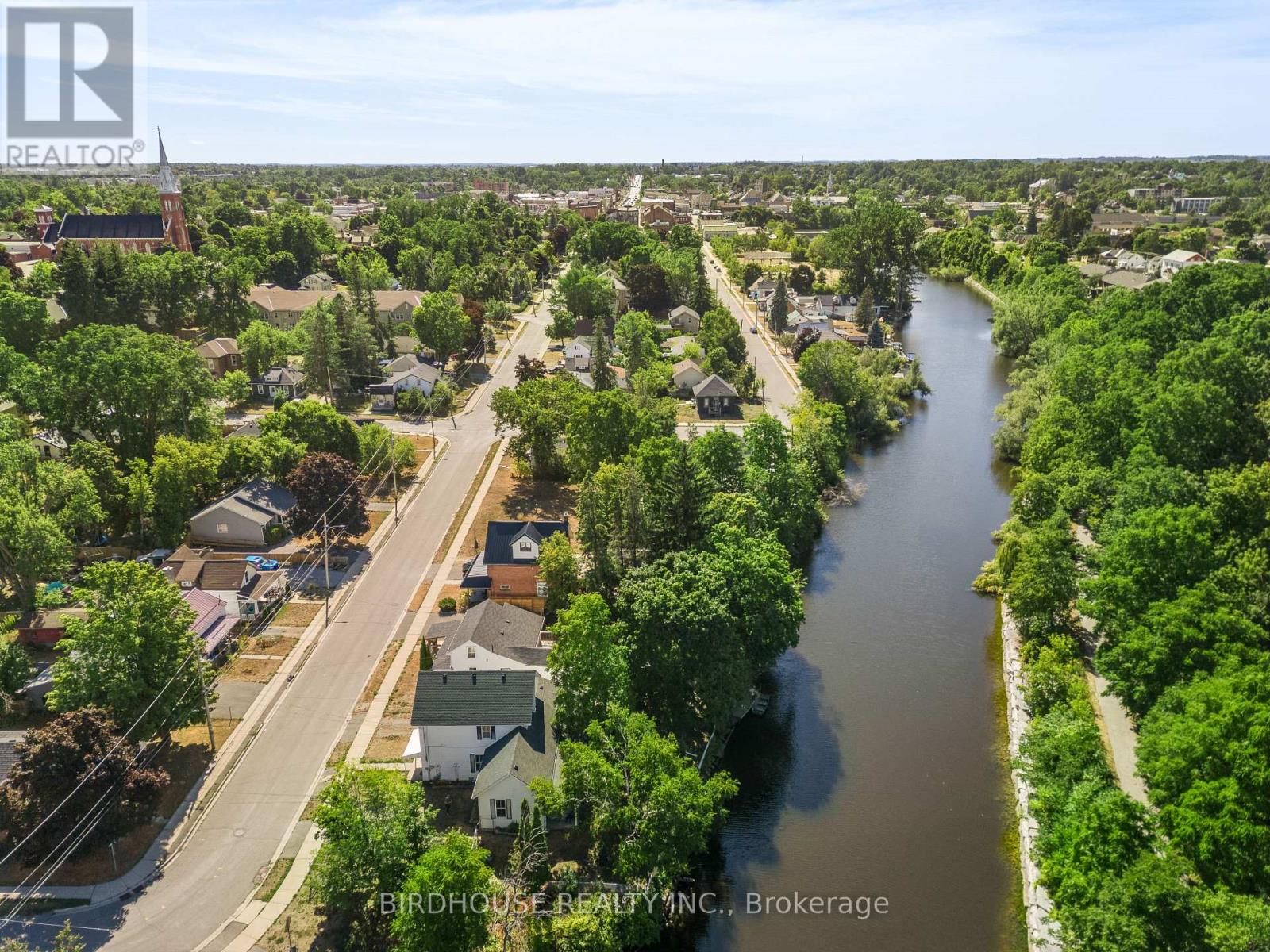 70 Ridout Street, Kawartha Lakes, Ontario  K9V 2B8 - Photo 41 - X12565910