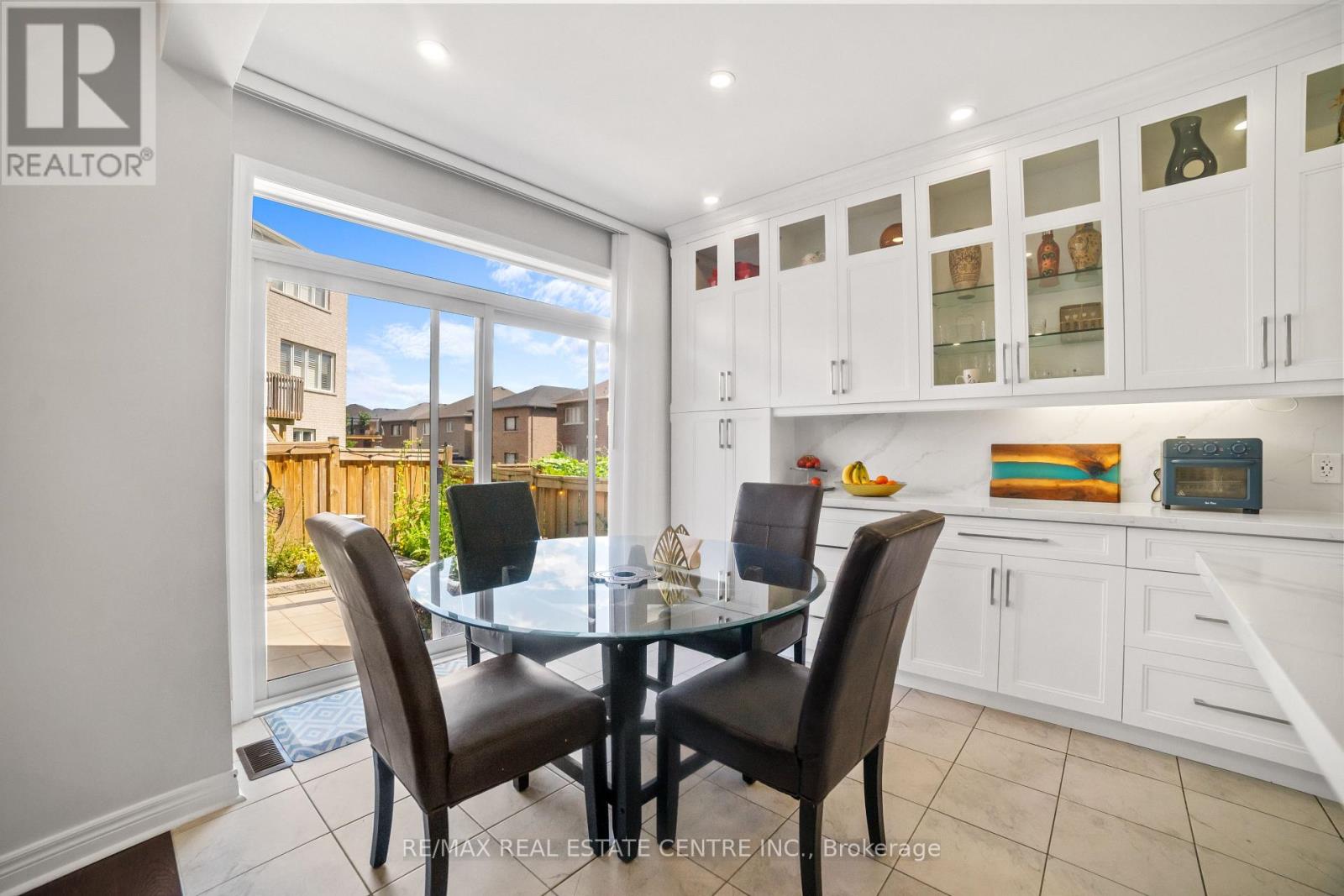 1106 Cactus Crescent, Pickering, Ontario  L1X 0G9 - Photo 11 - E12527938