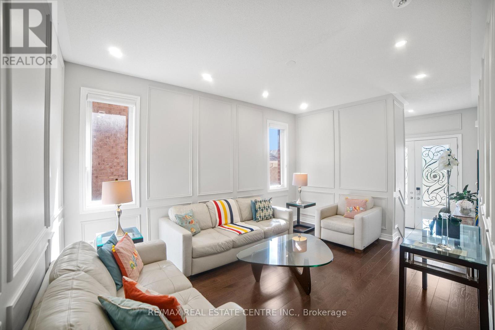 1106 Cactus Crescent, Pickering, Ontario  L1X 0G9 - Photo 5 - E12527938