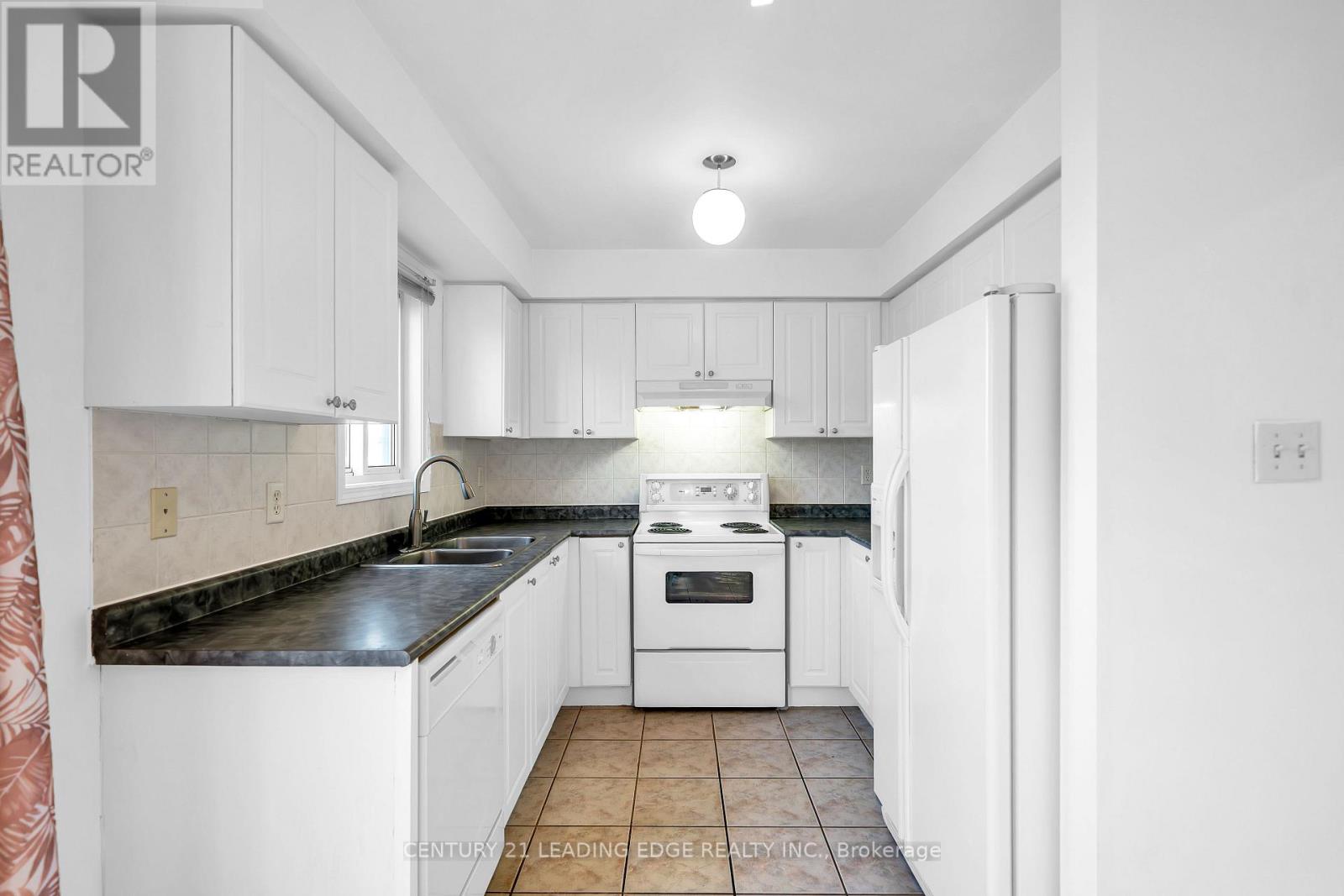 332 Swindells Street, Clarington, Ontario  L1C 5G9 - Photo 6 - E12564434