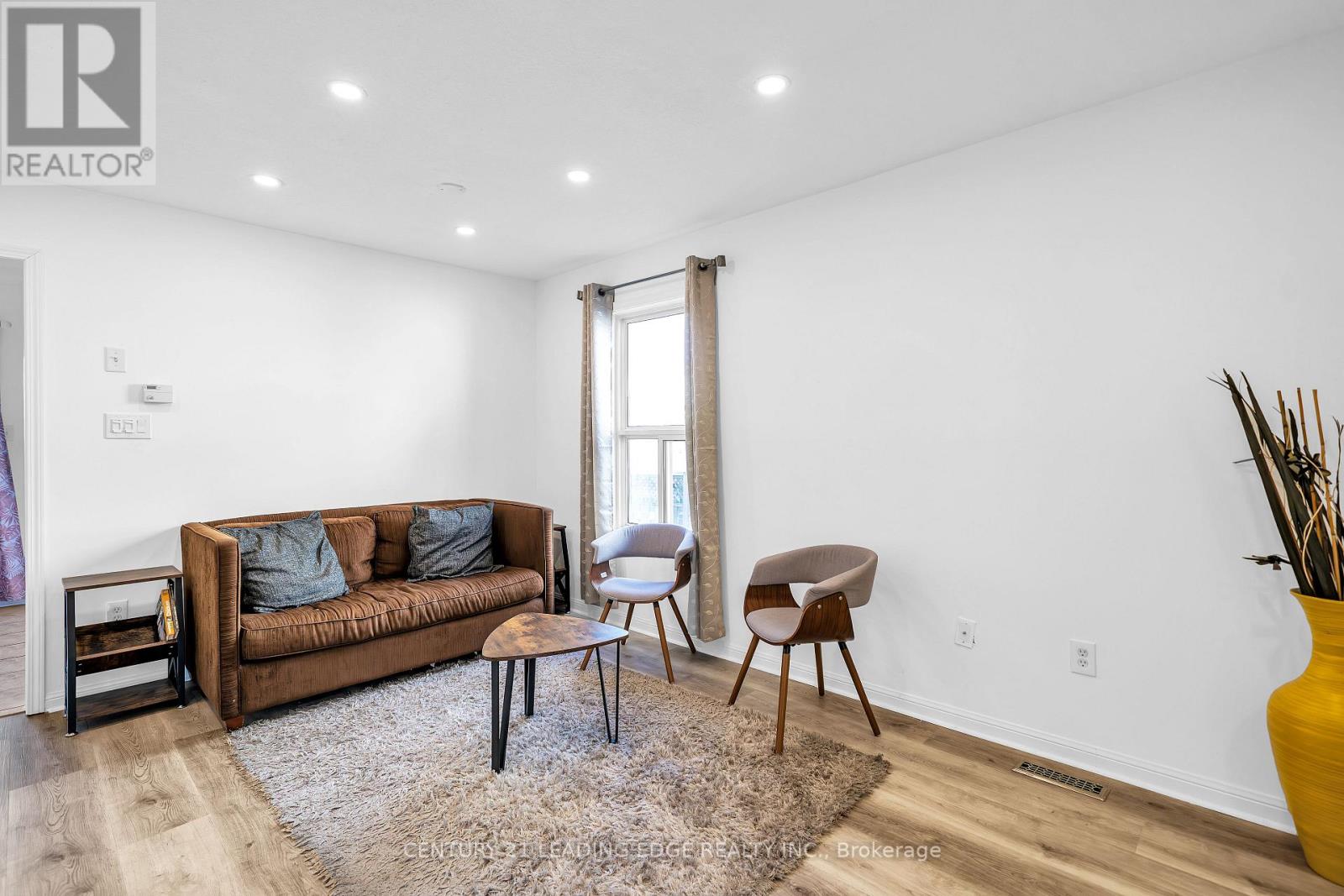 332 Swindells Street, Clarington, Ontario  L1C 5G9 - Photo 4 - E12564434