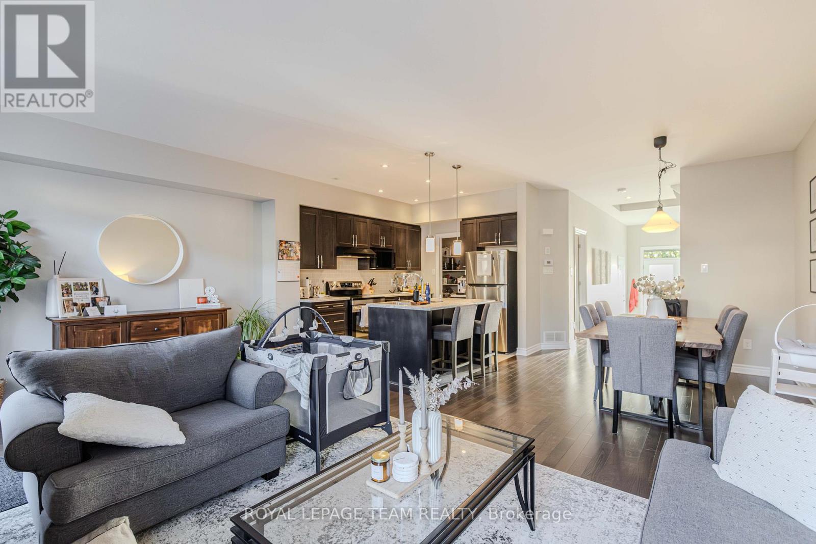 546 Triangle Street, Ottawa, Ontario  K2V 0M5 - Photo 11 - X12565880