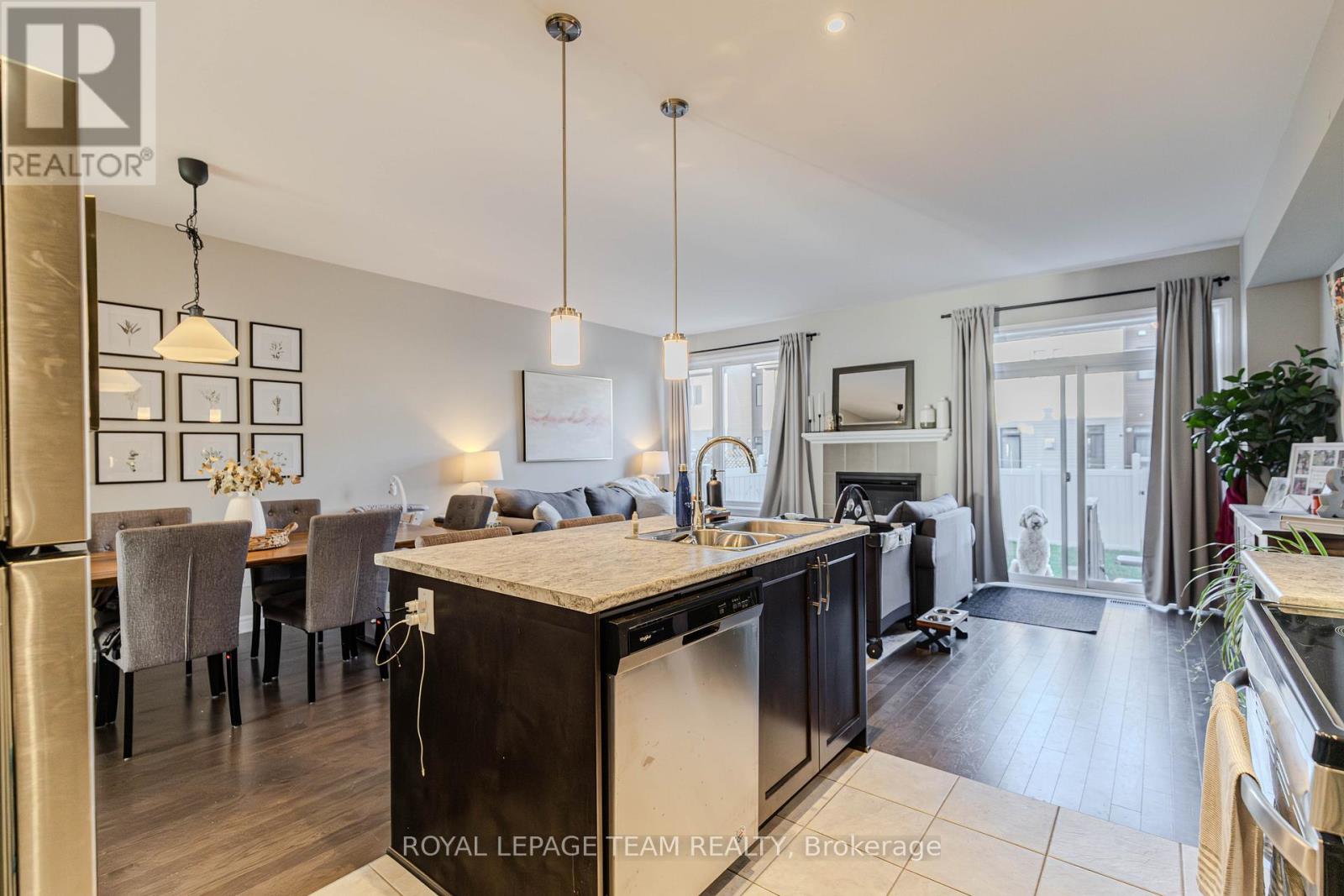 546 Triangle Street, Ottawa, Ontario  K2V 0M5 - Photo 15 - X12565880