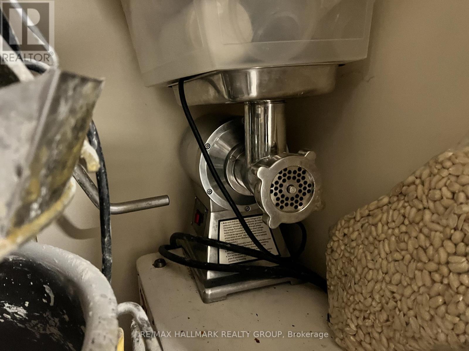 10 - 462 Hazeldean Road, Ottawa, Ontario  K2L 1V3 - Photo 15 - X12565954