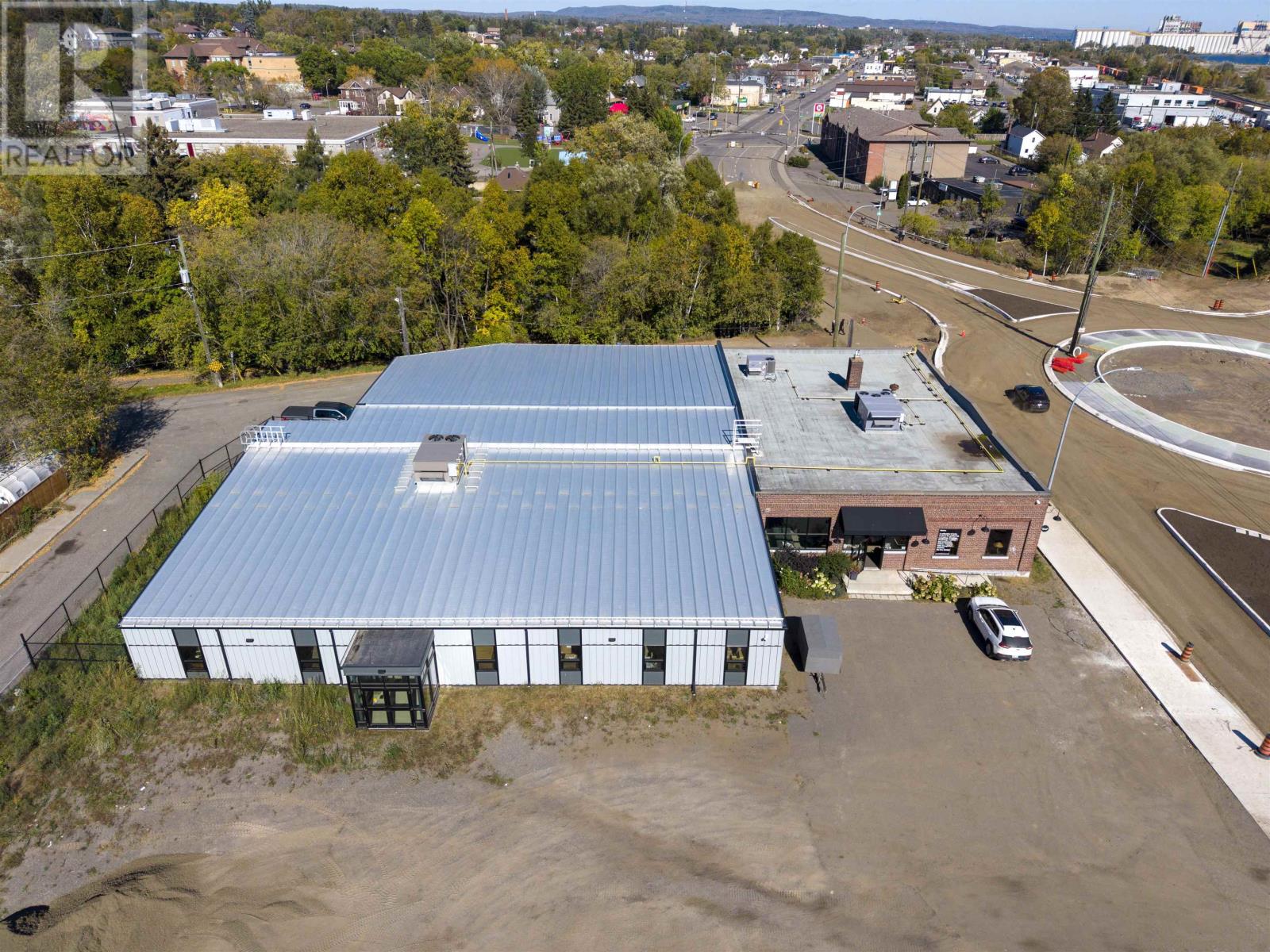 2 142 Cumberland St N, Thunder Bay, Ontario  P7A 4M2 - Photo 3 - TB253316