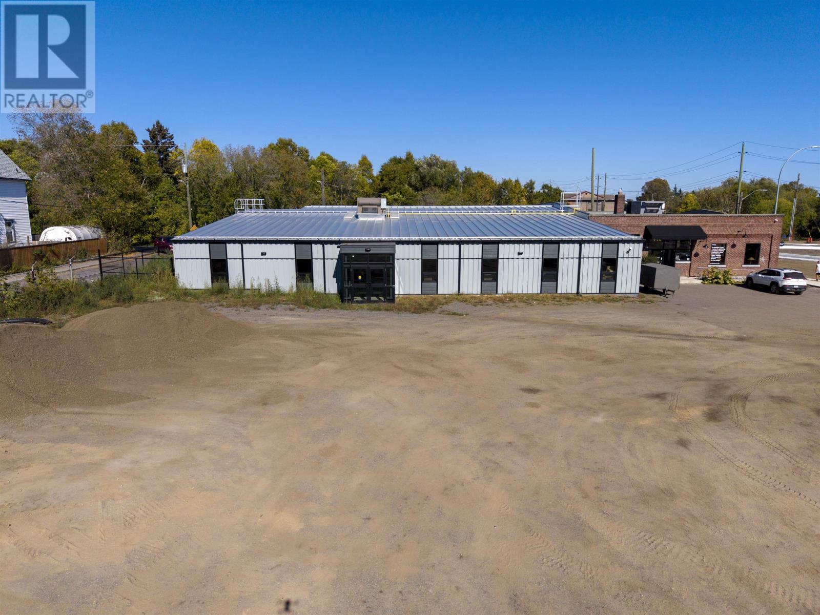 2 142 Cumberland St N, Thunder Bay, Ontario  P7A 4M2 - Photo 4 - TB253316