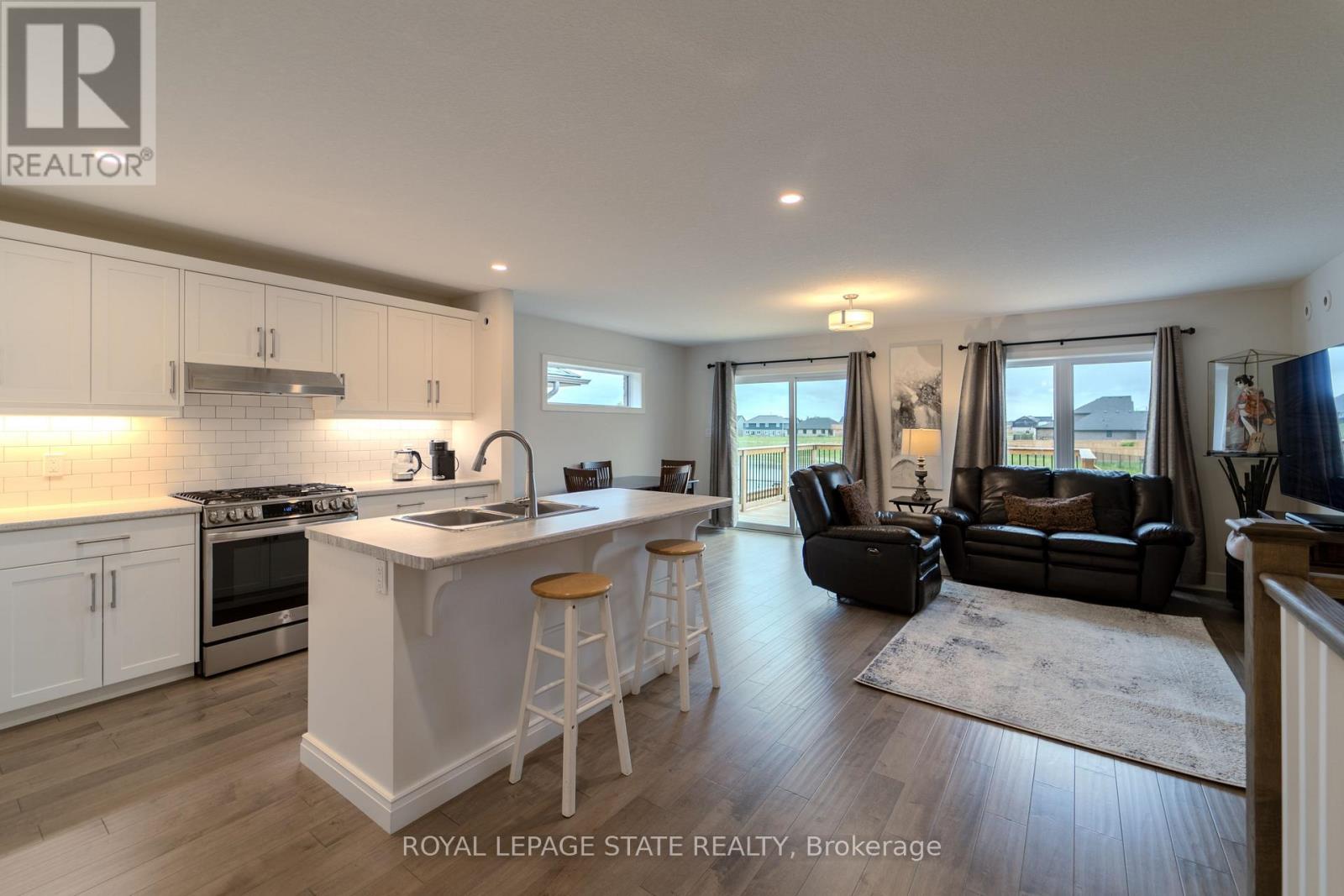 8 Harlequin Court, St. Thomas, Ontario  N5R 0L5 - Photo 3 - X12565680