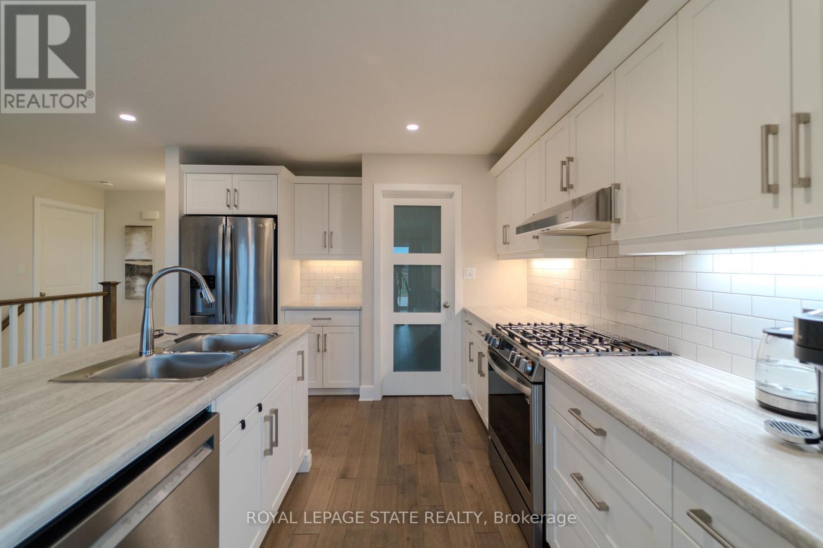 8 Harlequin Court, St. Thomas, Ontario  N5R 0L5 - Photo 4 - X12565680