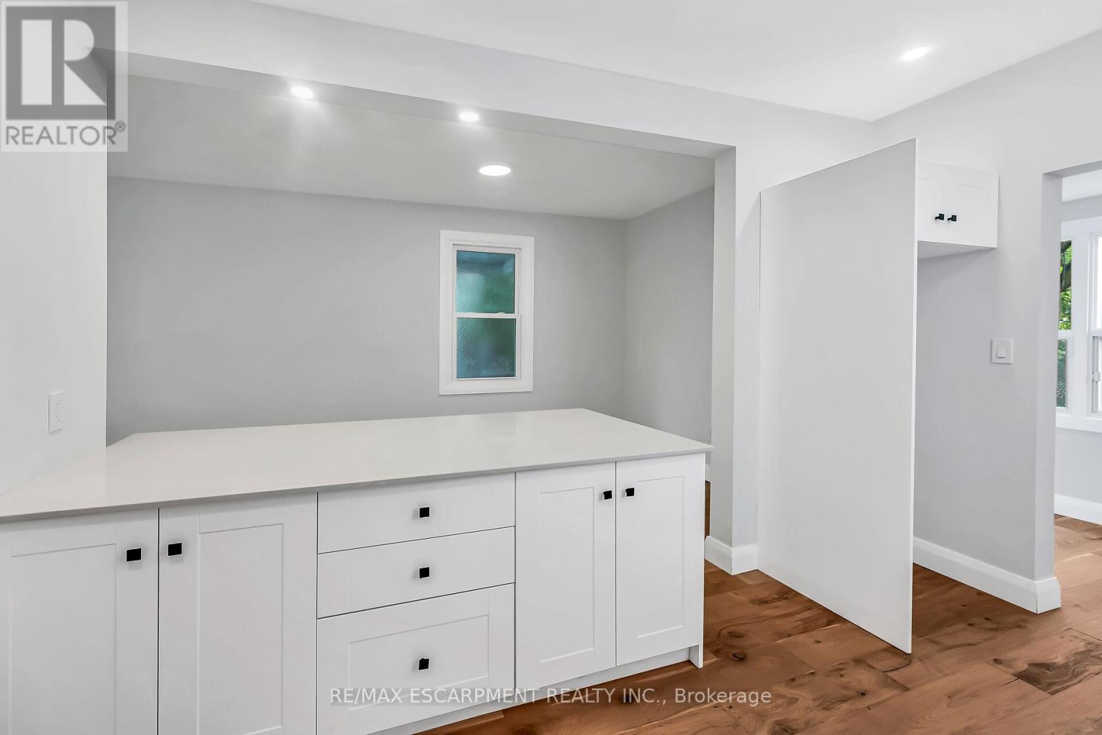 193 Glendale Avenue N, Hamilton, Ontario  L8L 7K2 - Photo 14 - X12565692