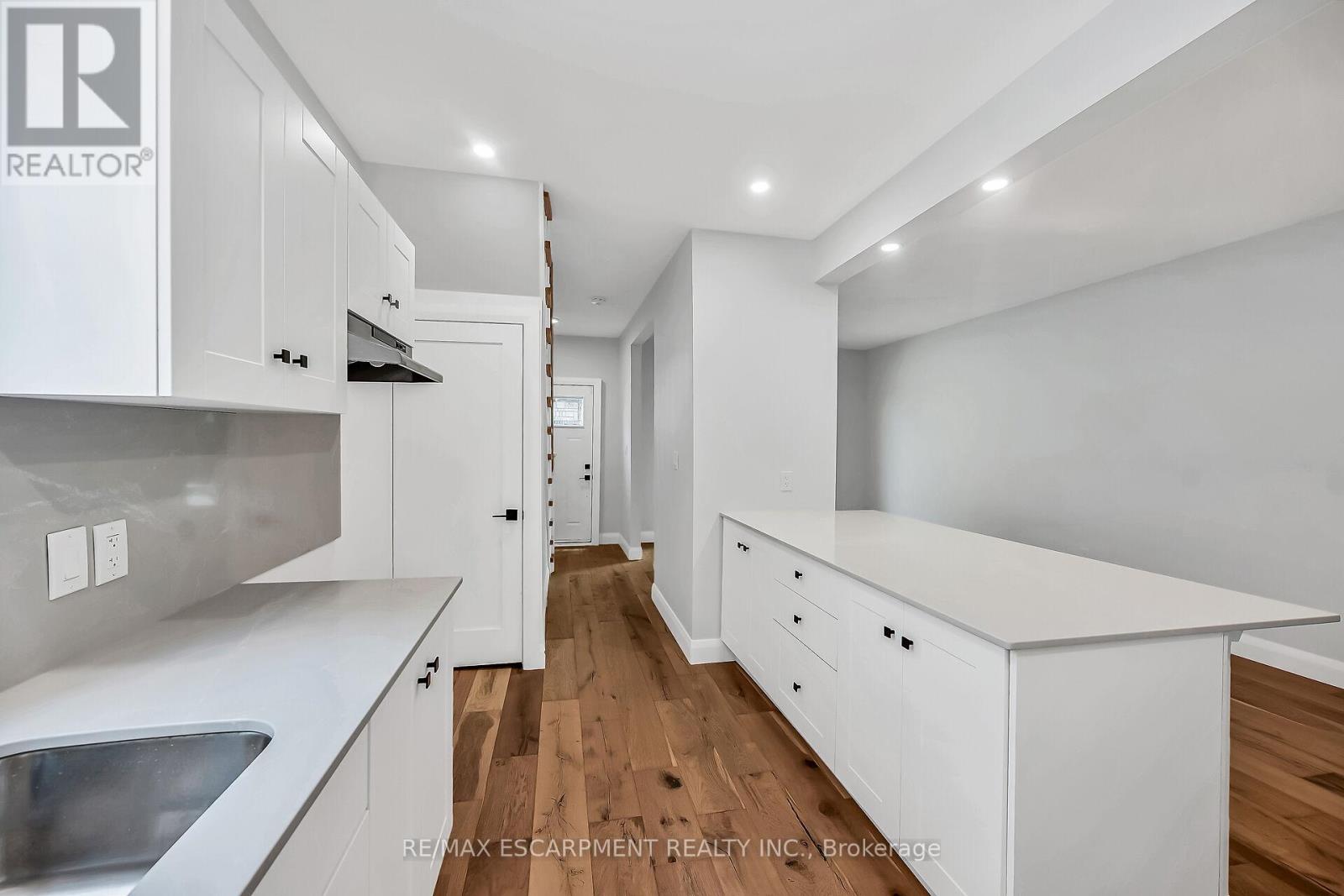 193 Glendale Avenue N, Hamilton, Ontario  L8L 7K2 - Photo 16 - X12565692