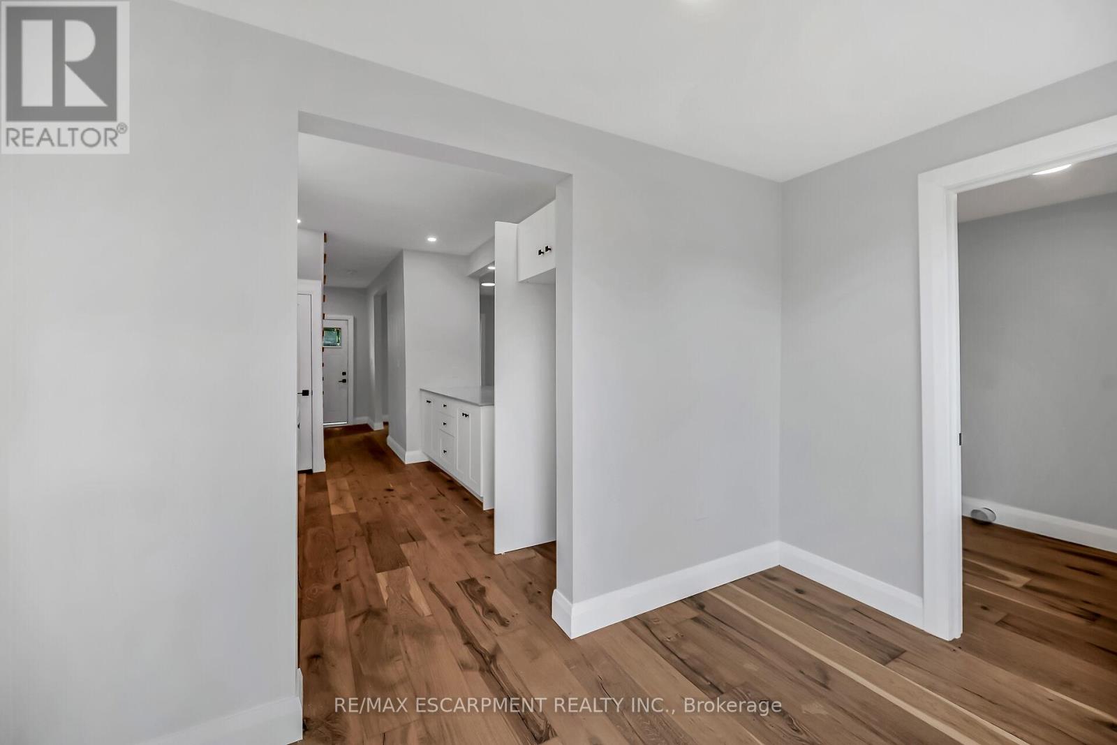 193 Glendale Avenue N, Hamilton, Ontario  L8L 7K2 - Photo 18 - X12565692