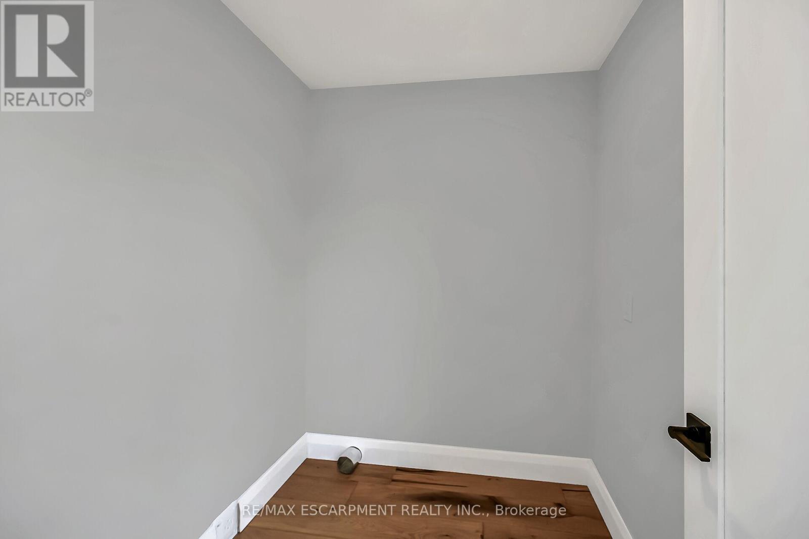 193 Glendale Avenue N, Hamilton, Ontario  L8L 7K2 - Photo 19 - X12565692