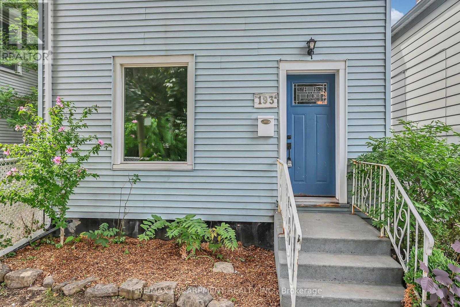 193 Glendale Avenue N, Hamilton, Ontario  L8L 7K2 - Photo 2 - X12565692