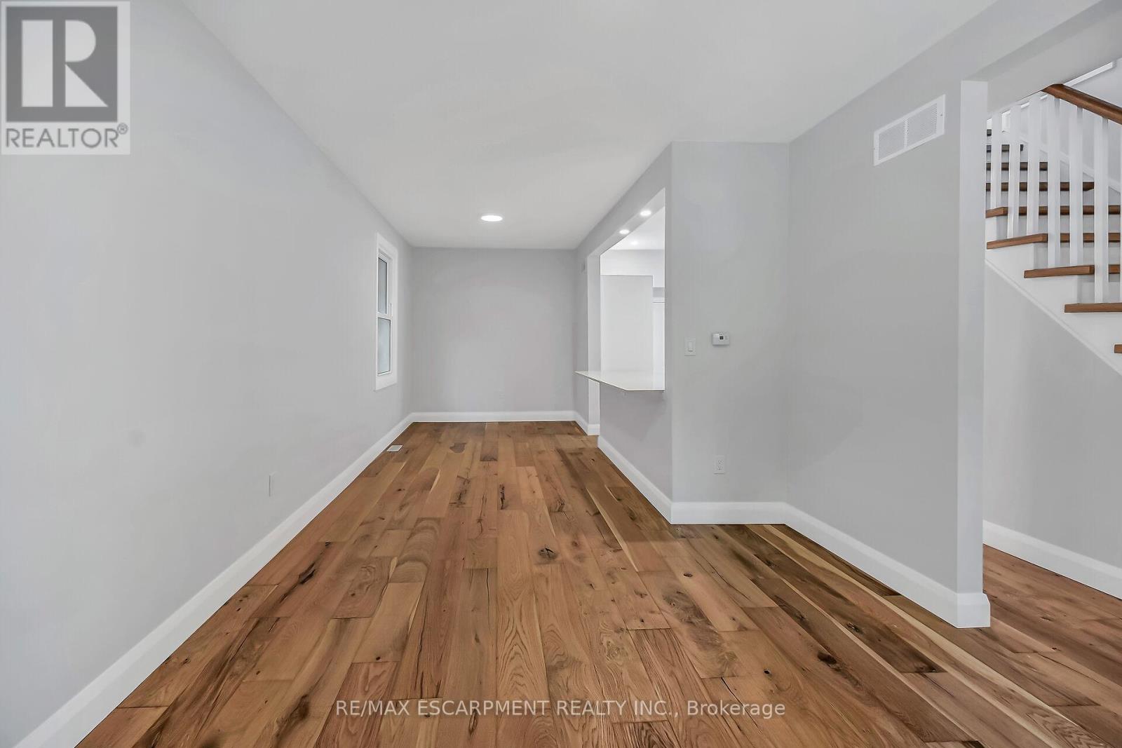 193 Glendale Avenue N, Hamilton, Ontario  L8L 7K2 - Photo 6 - X12565692