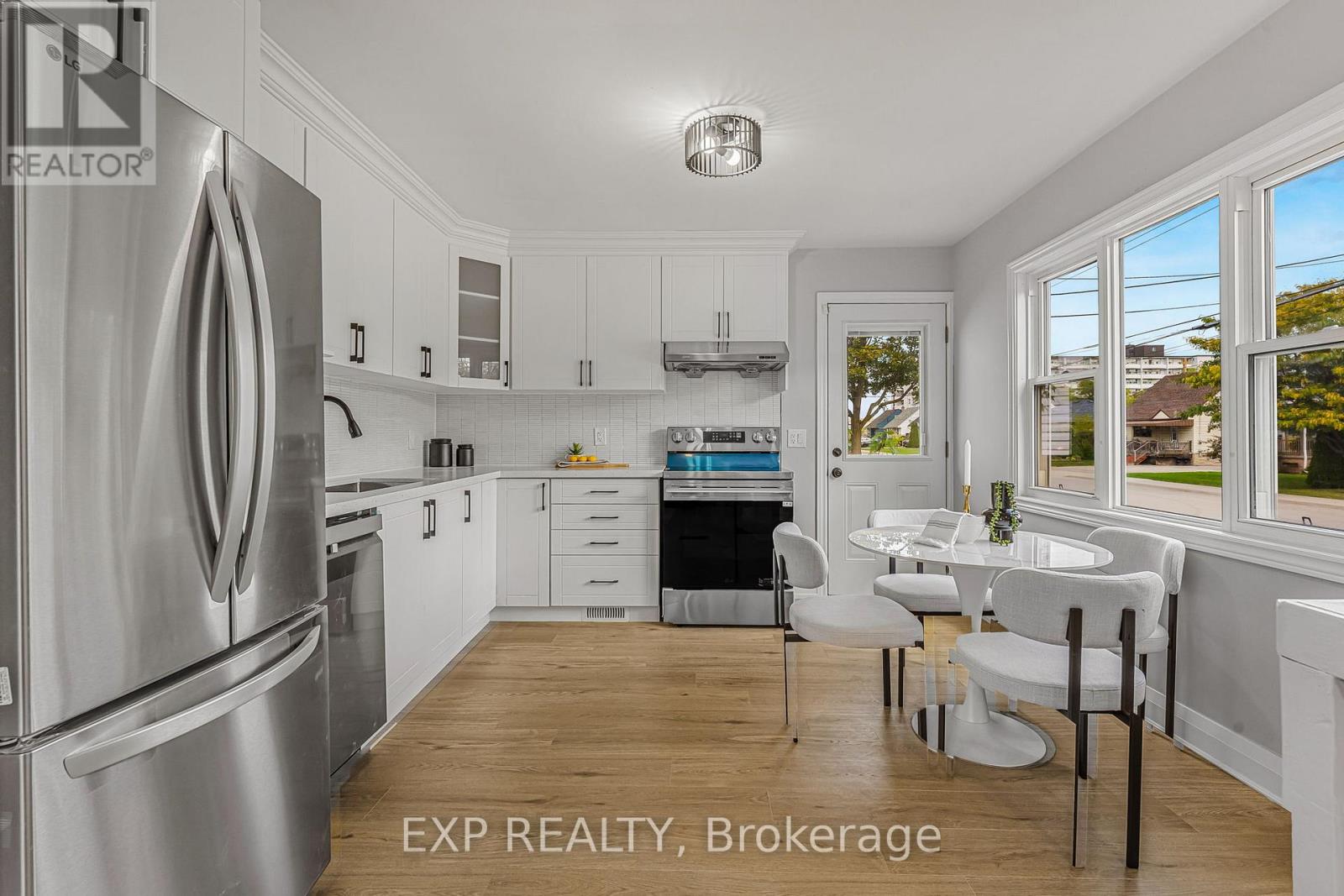 237 Adair Avenue N, Hamilton, Ontario  L8H 6B3 - Photo 10 - X12565706