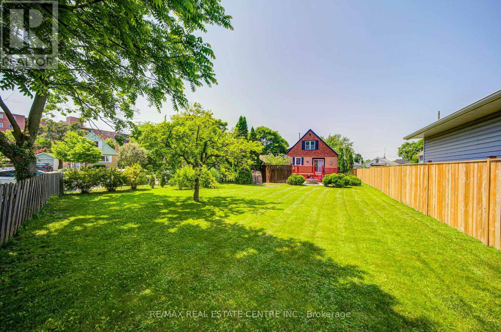 272 Grantham Avenue, St. Catharines, Ontario  L2M 4Z9 - Photo 47 - X12565774