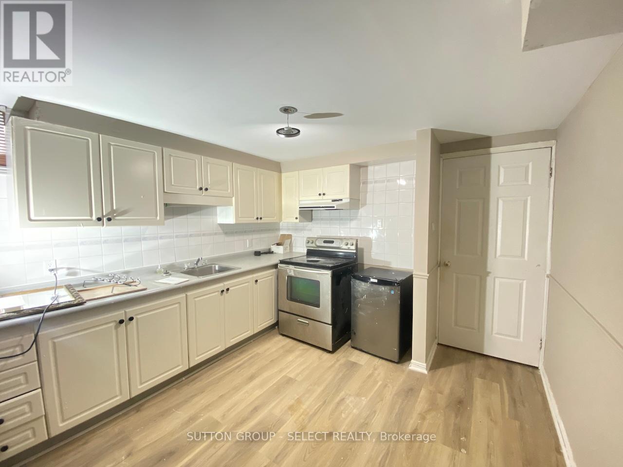 Lower - 126 St Bees Court, London North, Ontario  N6G 4C1 - Photo 1 - X12565918