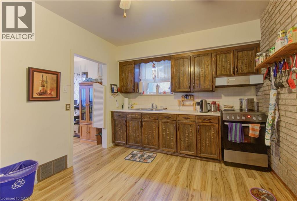 215 Lancaster Street W, Kitchener, Ontario  N2H 4T9 - Photo 8 - 40789770