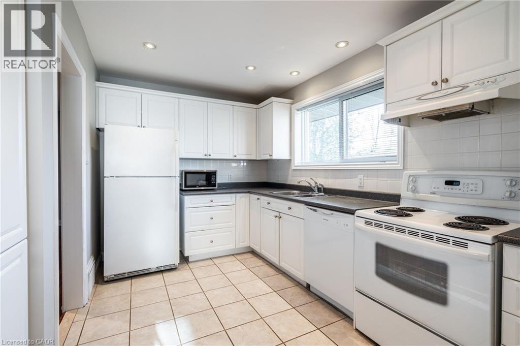 1523 Constance Drive, Oakville, Ontario  L6J 2T8 - Photo 12 - 40785993