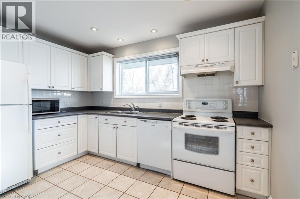 1523 Constance Drive, Oakville, Ontario  L6J 2T8 - Photo 14 - 40785993