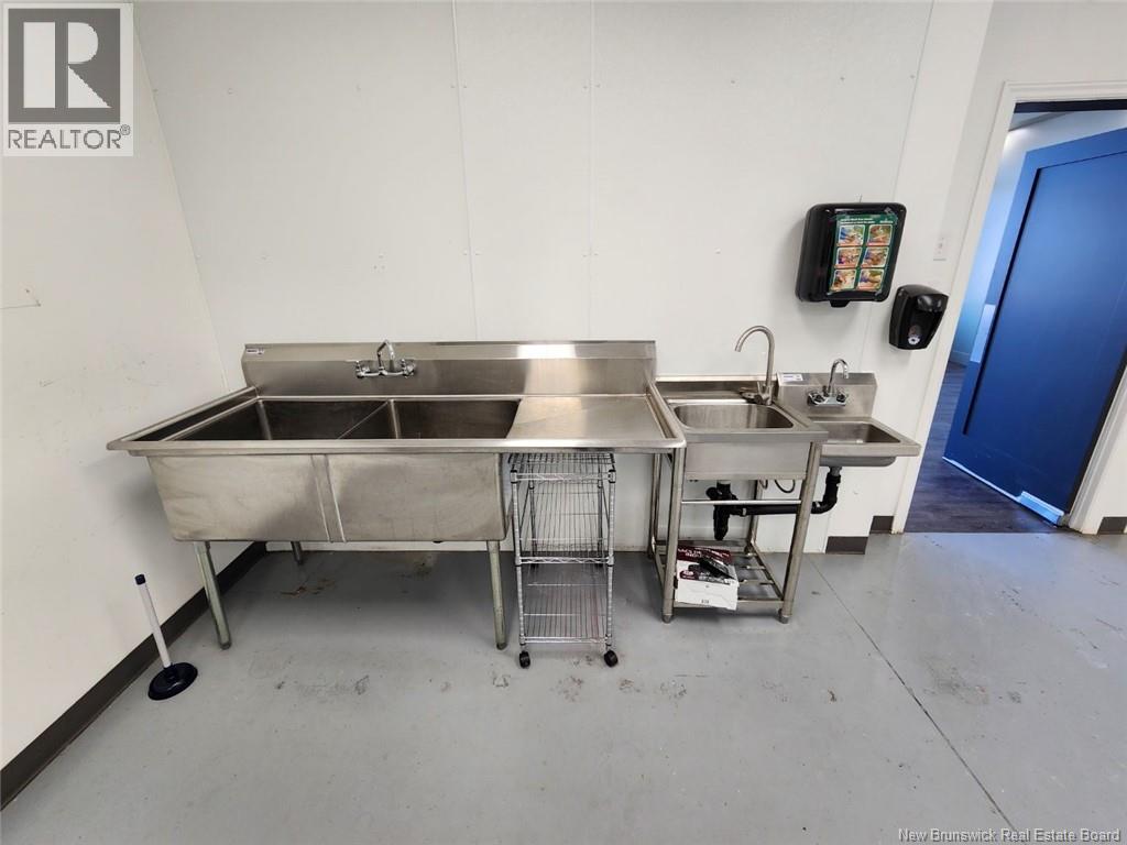 504 Champlain Street, Dieppe, New Brunswick  E1A 1P4 - Photo 10 - NB130413