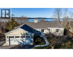 7 Crestline Road, Rothesay, Ca