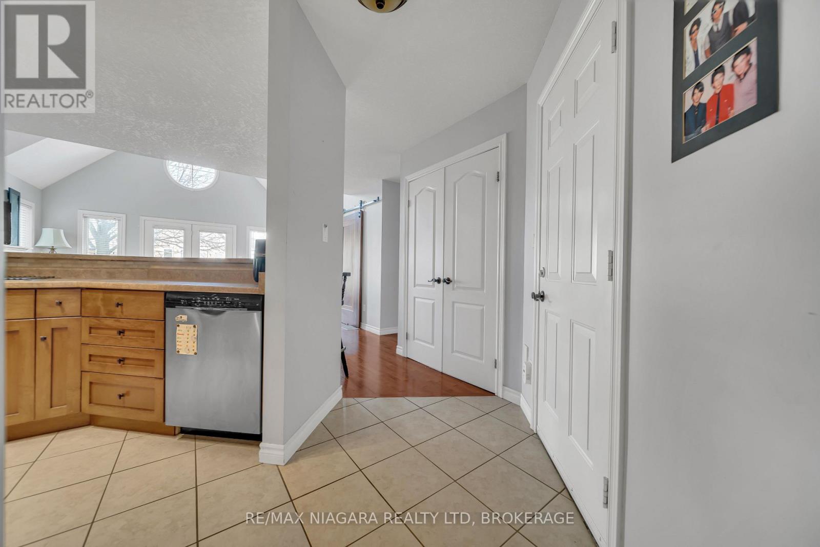 81 - 165 Terraview Crescent, Guelph, Ontario  N1G 5G9 - Photo 6 - X12565848