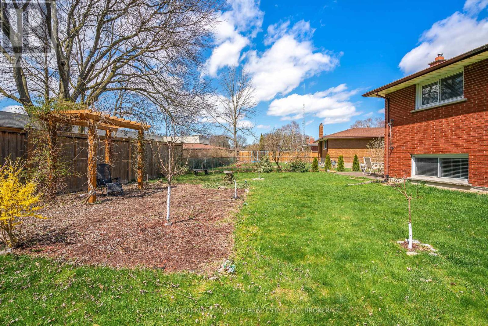 6808 Corwin Crescent, Niagara Falls, Ontario  L2G 2M7 - Photo 13 - X12565878