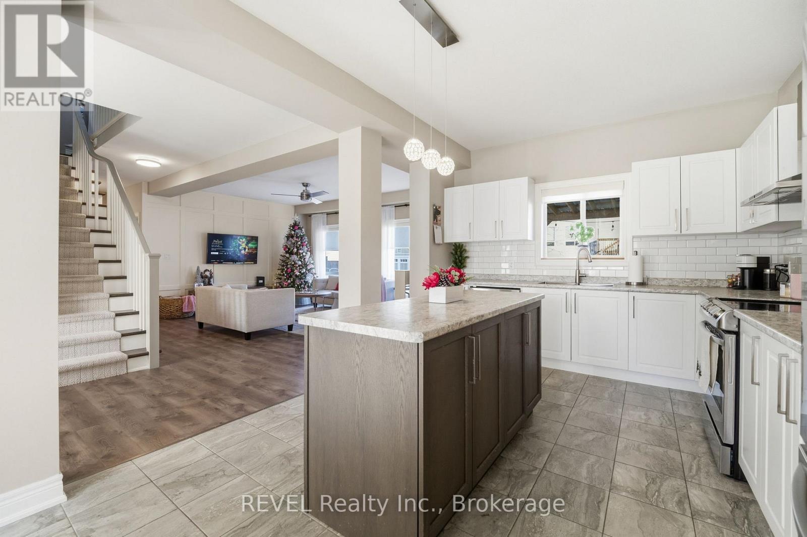 1058 Meadowood Street, Fort Erie, Ontario  L2A 0B9 - Photo 17 - X12565932