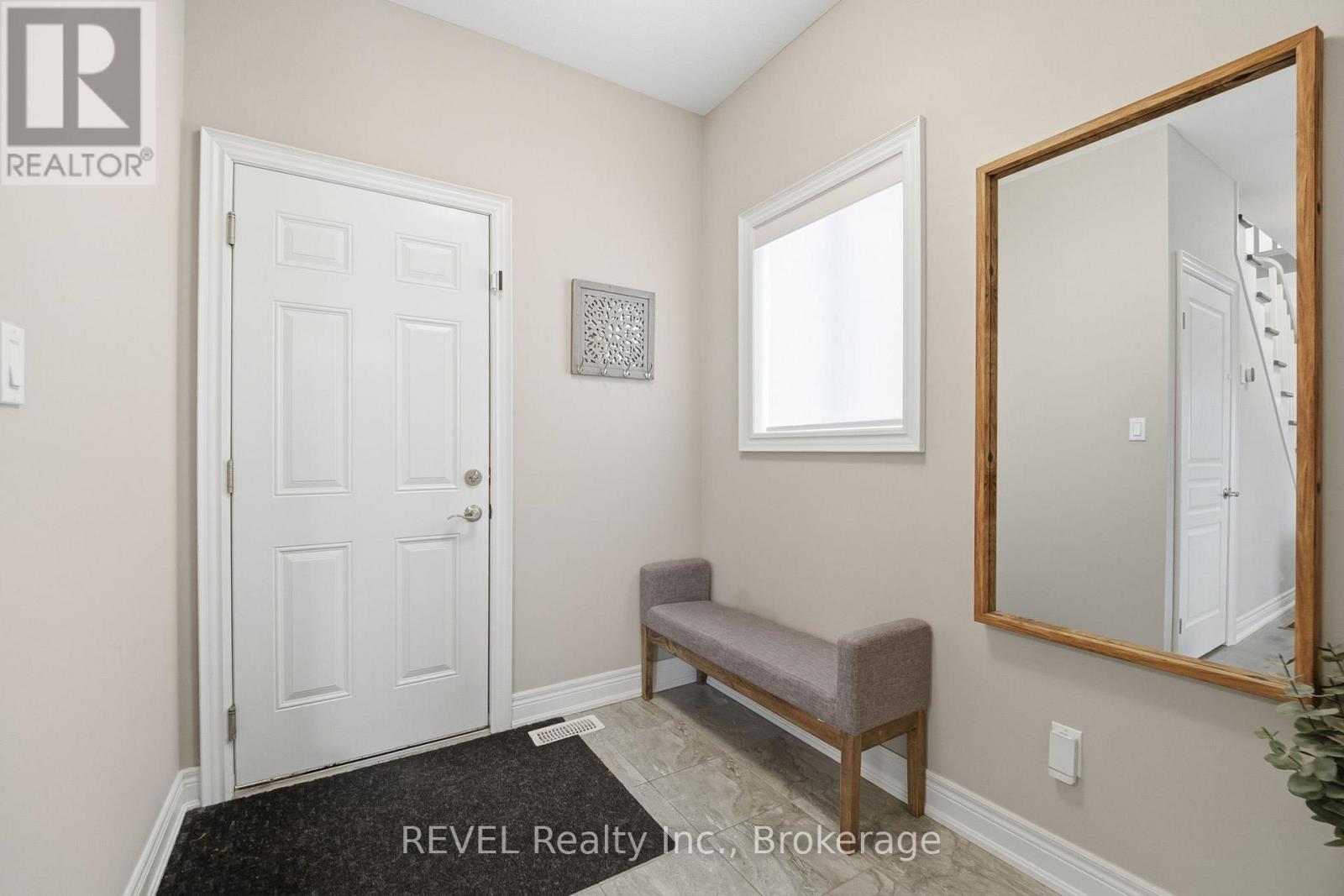 1058 Meadowood Street, Fort Erie, Ontario  L2A 0B9 - Photo 23 - X12565932