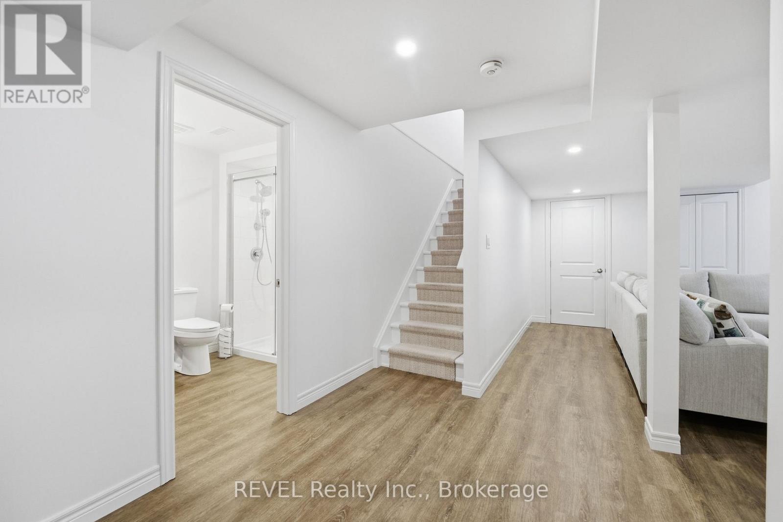 1058 Meadowood Street, Fort Erie, Ontario  L2A 0B9 - Photo 33 - X12565932